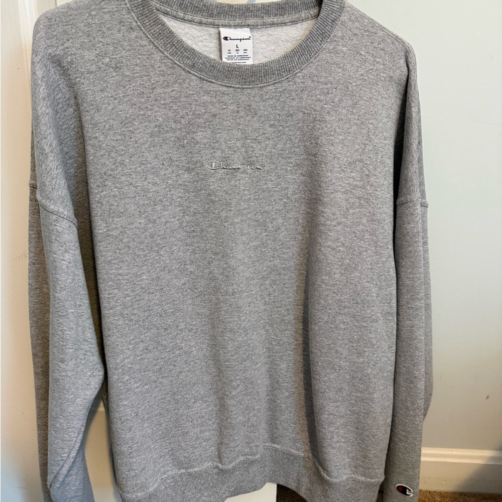 CHAMPION Unisex Classic Gray Crewneck Sweater